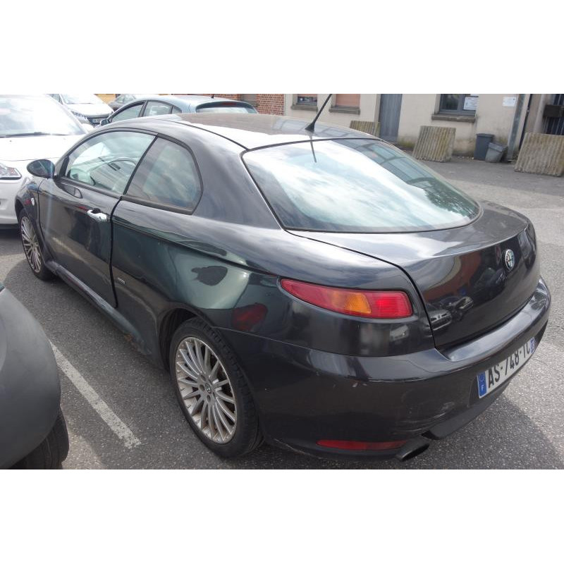 Compresseur clim ALFA ROMEO GT Photo n°7