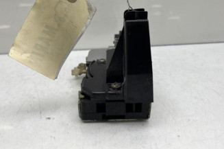 Serrure avant droit PEUGEOT 307