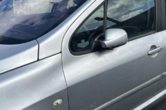 Serrure avant droit PEUGEOT 307