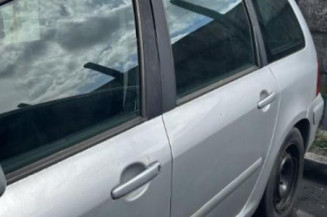 Serrure avant droit PEUGEOT 307