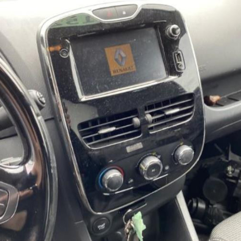 Verin de capot RENAULT CLIO 4 Photo n°16