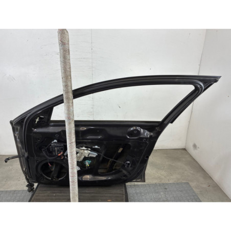 Porte avant droit AUDI A4 3 Photo n°1