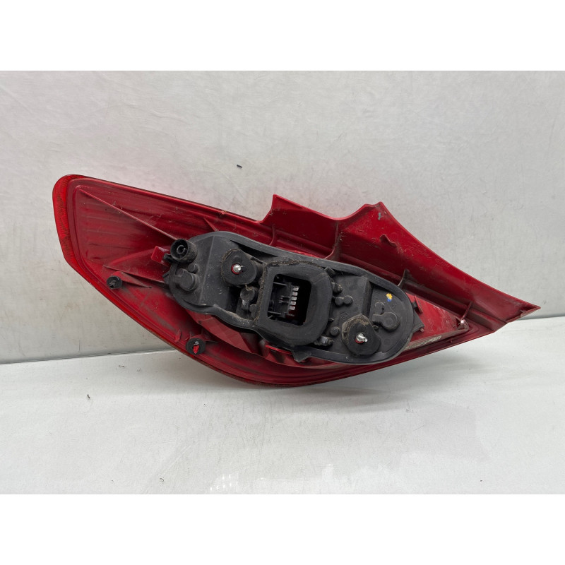 Feu arriere principal droit (feux) OPEL CORSA D Photo n°2