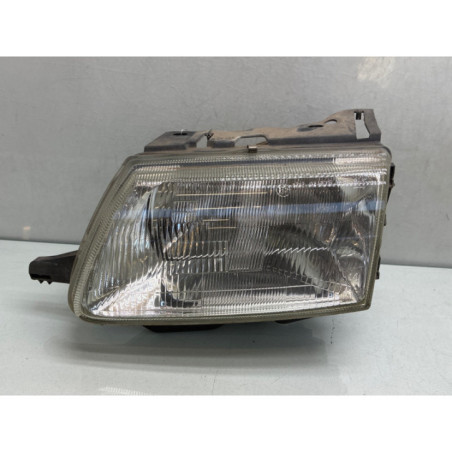Optique avant principal gauche (feux)(phare) CITROEN SAXO Photo n°1
