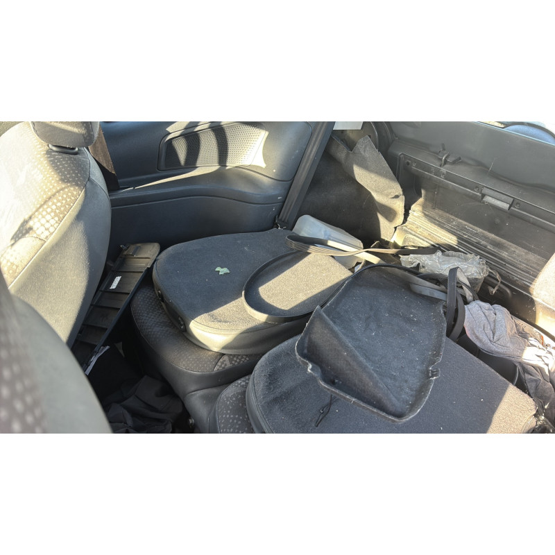 Pare choc arriere CITROEN C2 Photo n°16