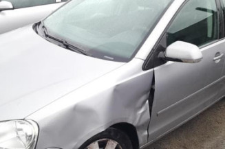 Glace retroviseur gauche VOLKSWAGEN POLO 4