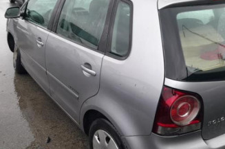 Glace retroviseur gauche VOLKSWAGEN POLO 4