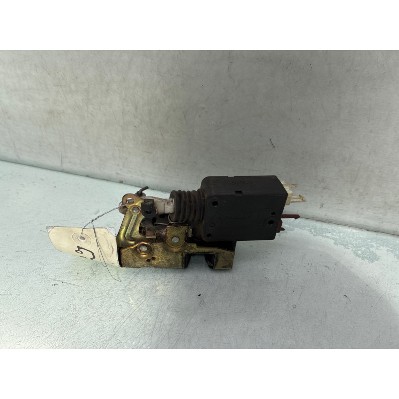 Serrure avant gauche PEUGEOT 106 Photo n°4