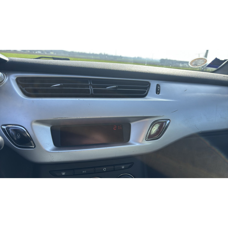 Custode avant droit (porte) CITROEN C3 2 Photo n°20