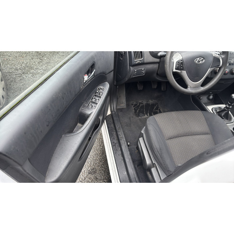 Interrupteur de leve vitre avant droit HYUNDAI I 30 1 Photo n°14
