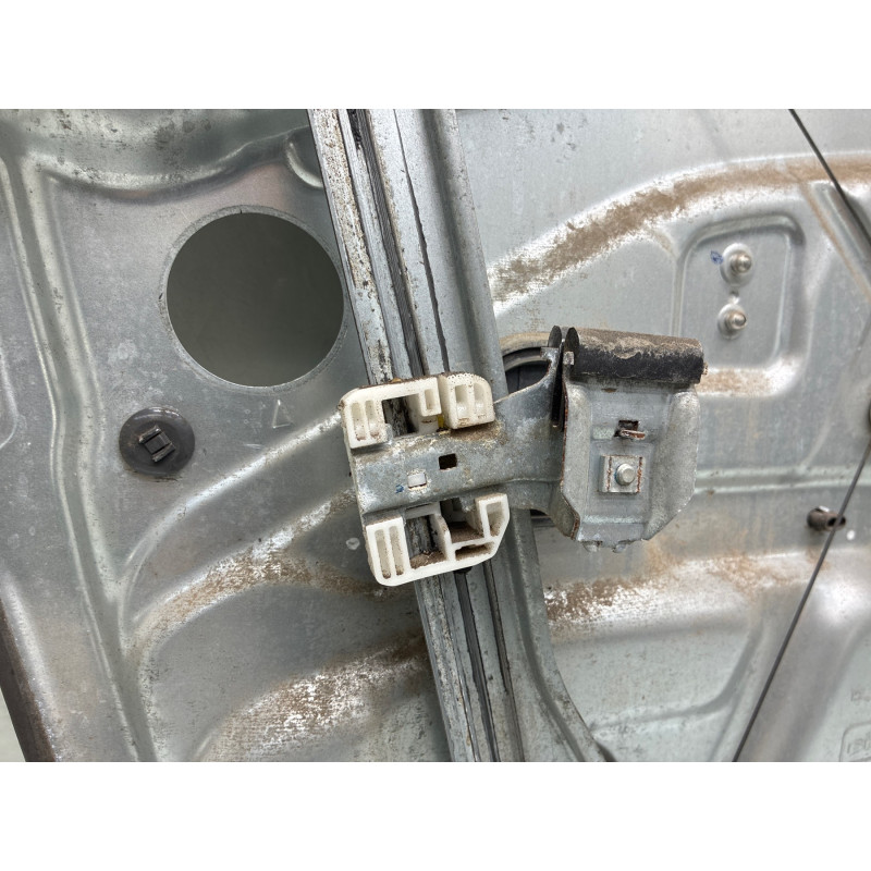 Leve vitre electrique avant droit HYUNDAI I 30 1 Photo n°3
