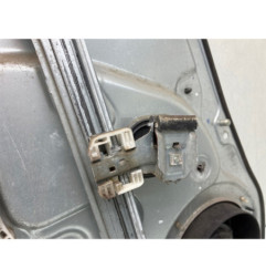 Leve vitre electrique avant droit HYUNDAI I 30 1