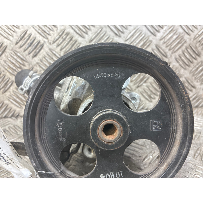 Pompe de direction OPEL INSIGNIA 1 Photo n°4