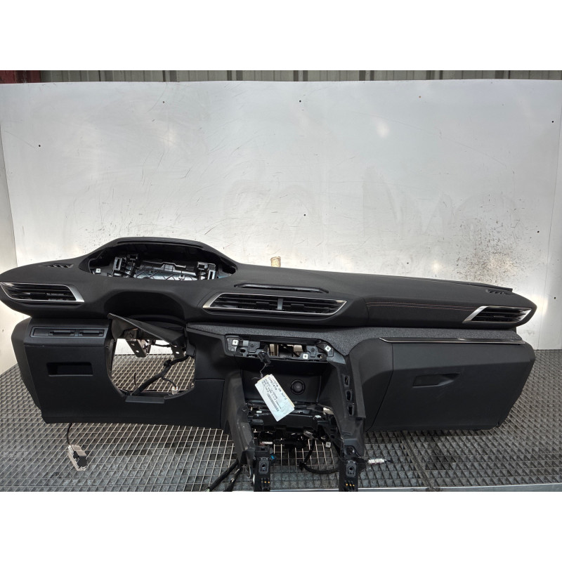 Planche de bord complete PEUGEOT 3008 2 Photo n°5