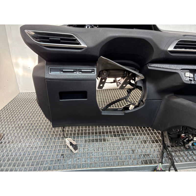 Planche de bord complete PEUGEOT 3008 2 Photo n°6