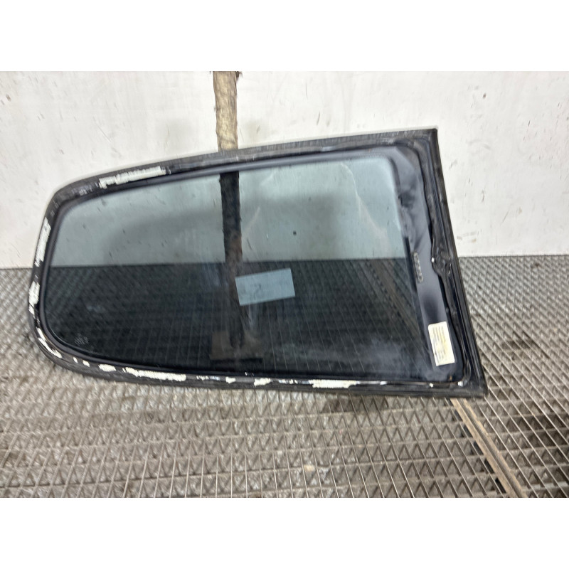 Custode arriere gauche VOLKSWAGEN GOLF 5 Photo n°1