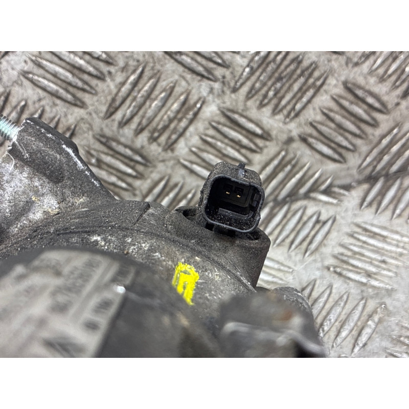 Compresseur clim CITROEN C3 2 Photo n°4