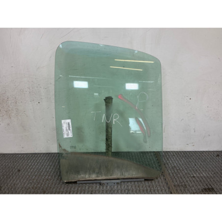 Vitre avant droit RENAULT MASTER 2