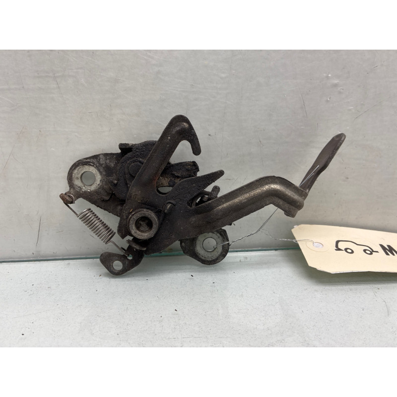 Fermeture de capot PEUGEOT 308 1 SW Photo n°3