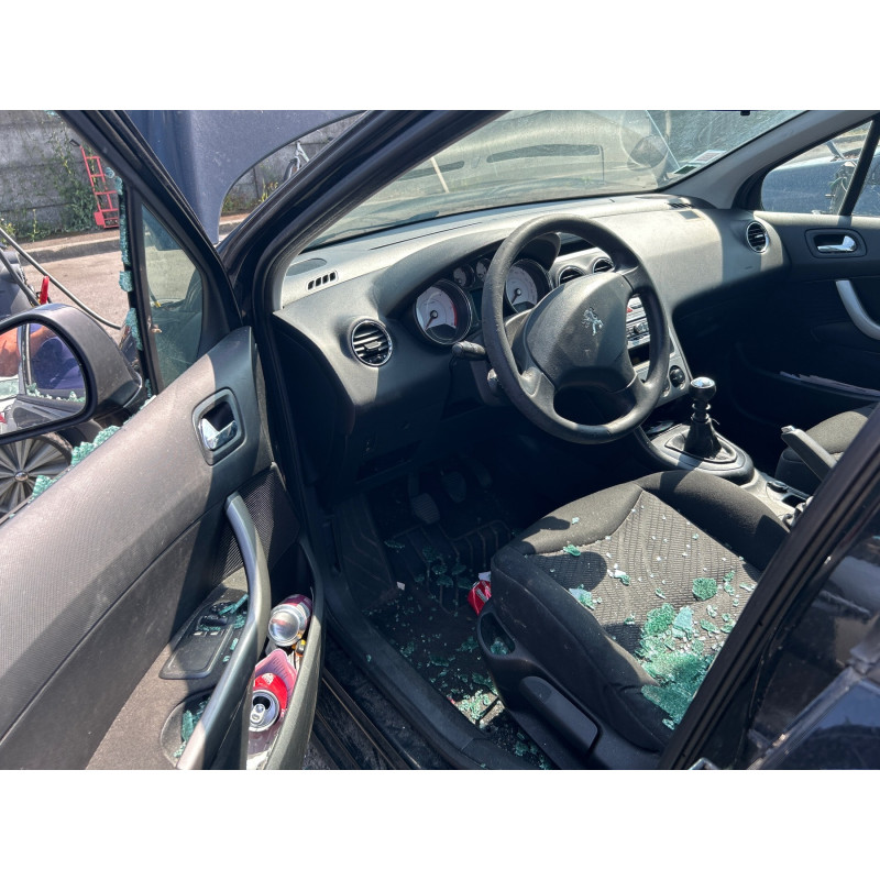 Pretensionneur de ceinture avant droit PEUGEOT 308 1 SW Photo n°19