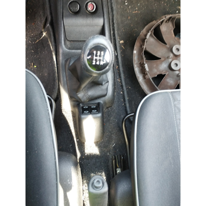 Custode arriere gauche PEUGEOT 106 Photo n°20