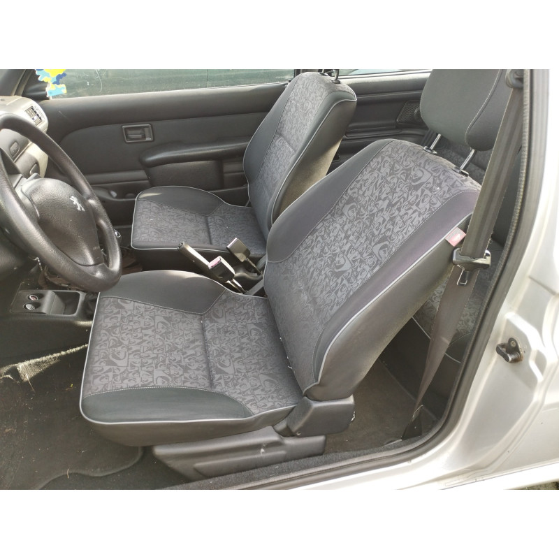 Poignee interieur avant droit PEUGEOT 106 Photo n°14