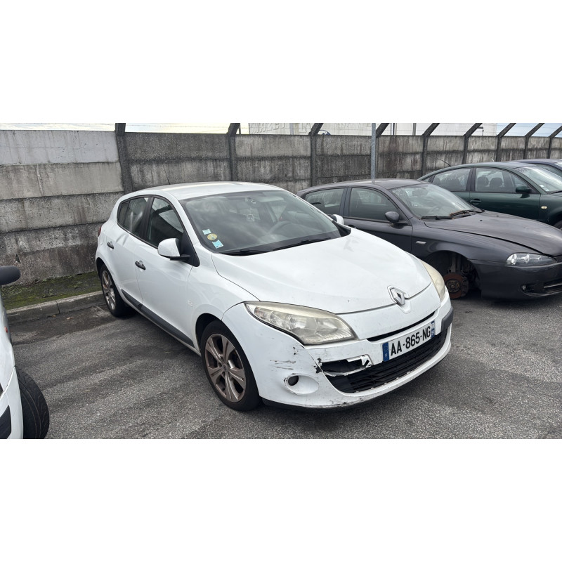 Custode arriere droit (porte) RENAULT MEGANE 3 Photo n°4