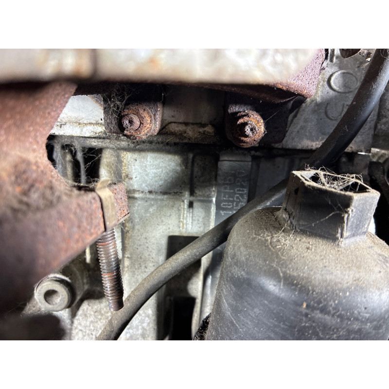 Moteur CITROEN SAXO Photo n°2