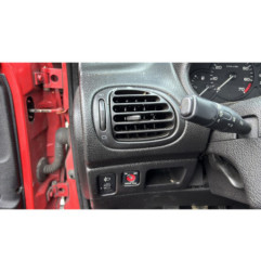 Pretensionneur de ceinture avant droit PEUGEOT 206