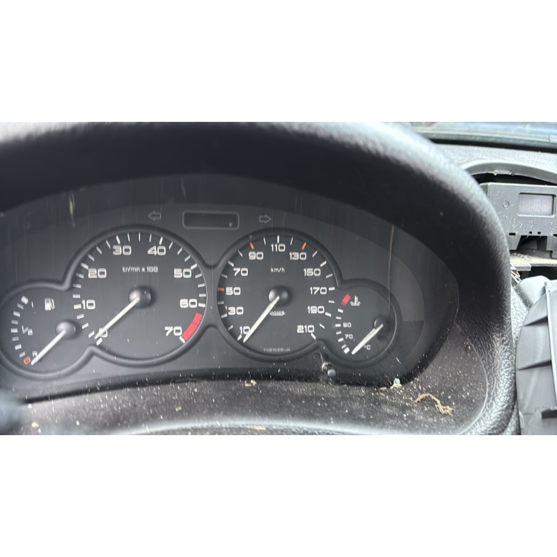 Pretensionneur de ceinture avant droit PEUGEOT 206 Photo n°17