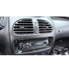 Pretensionneur de ceinture avant droit PEUGEOT 206