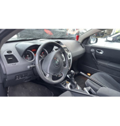 Pare boue avant droit RENAULT MEGANE 2
