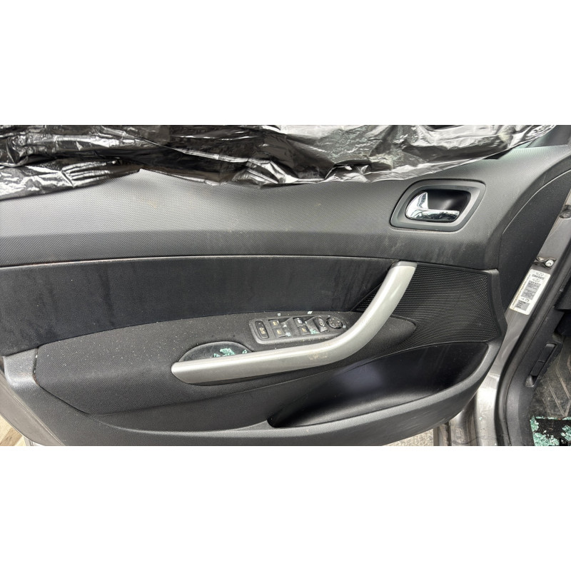 Pretensionneur de ceinture avant droit PEUGEOT 308 1 SW Photo n°18