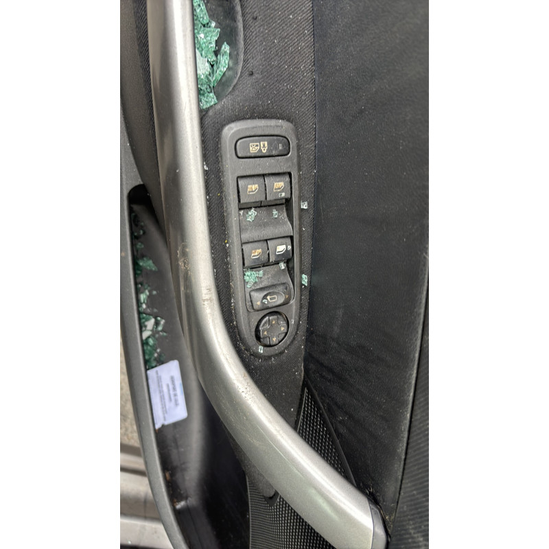 Pretensionneur de ceinture avant droit PEUGEOT 308 1 SW Photo n°19