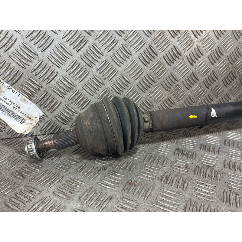 Cardan droit (transmission) VOLKSWAGEN GOLF 4 Photo n°1