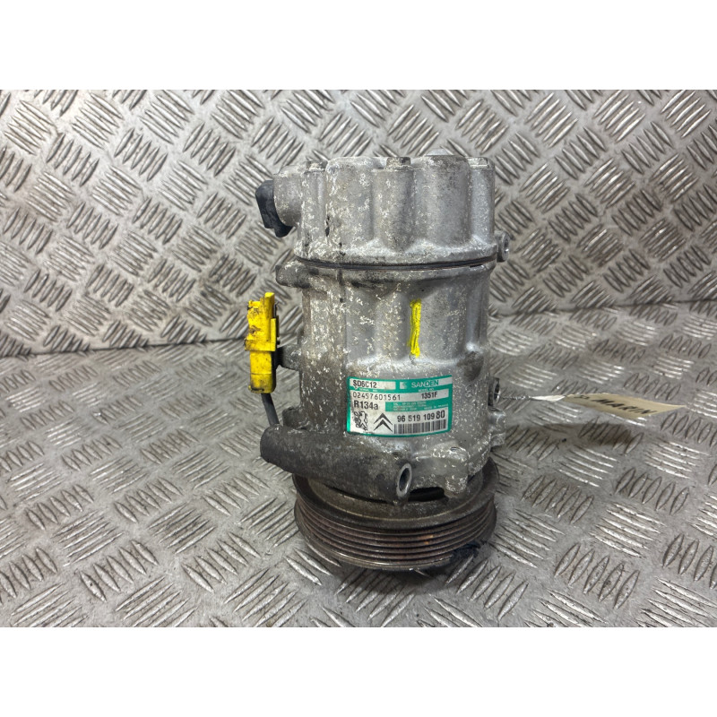 Compresseur clim CITROEN C4 1 Photo n°5