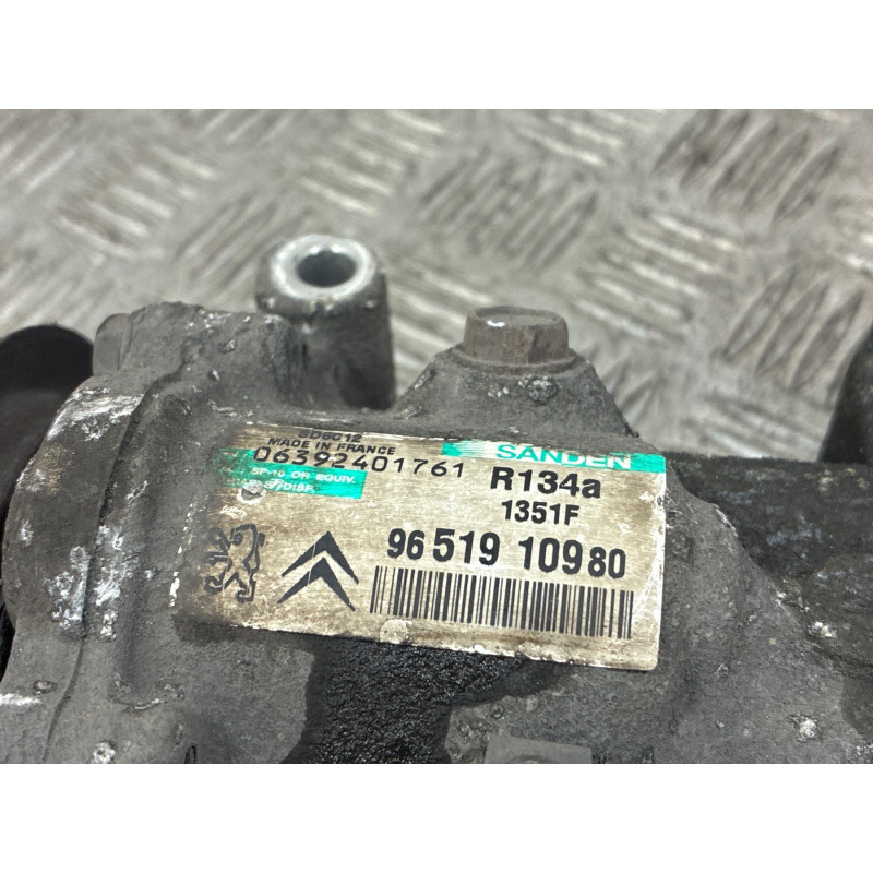 Compresseur clim PEUGEOT 307 Photo n°4