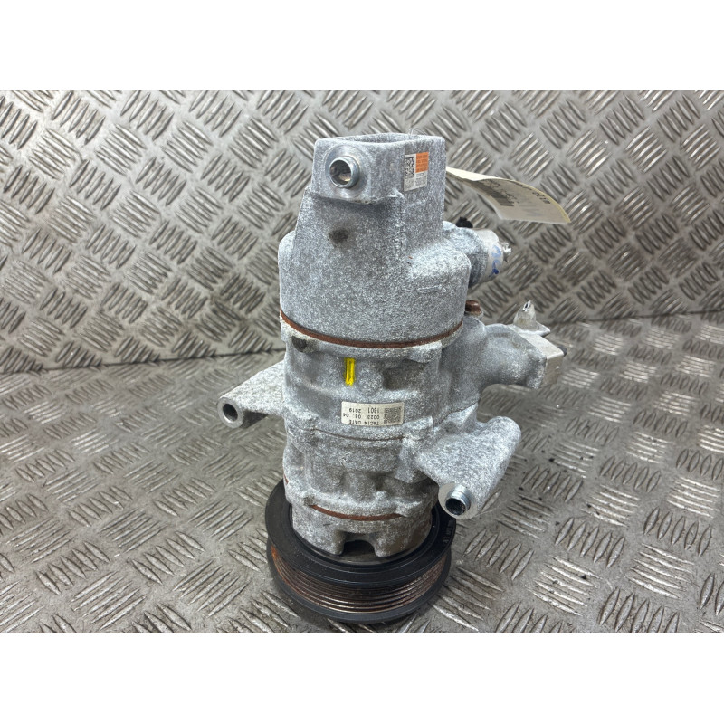 Compresseur clim FORD KA+ Photo n°4