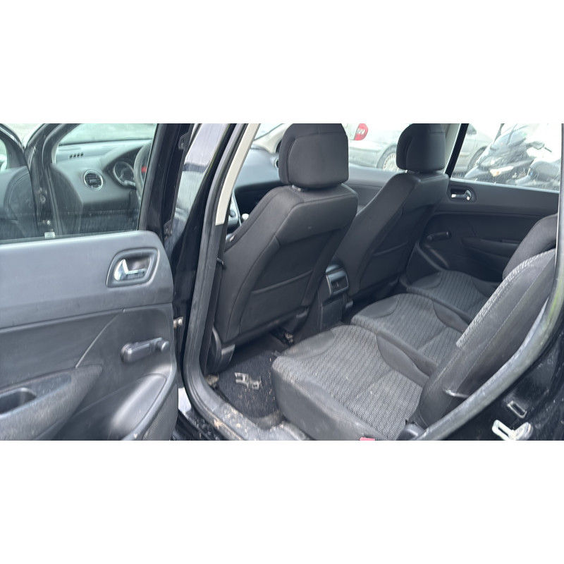 Pretensionneur de ceinture avant droit PEUGEOT 308 1 SW Photo n°15