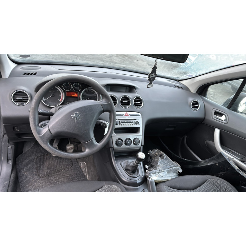 Pretensionneur de ceinture avant droit PEUGEOT 308 1 SW Photo n°17