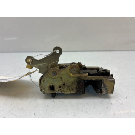 Serrure arriere gauche PEUGEOT 405
