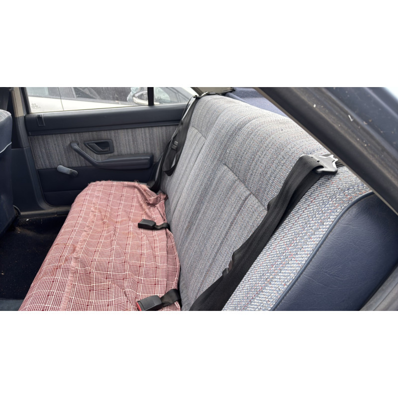 Serrure arriere gauche PEUGEOT 405 Photo n°17