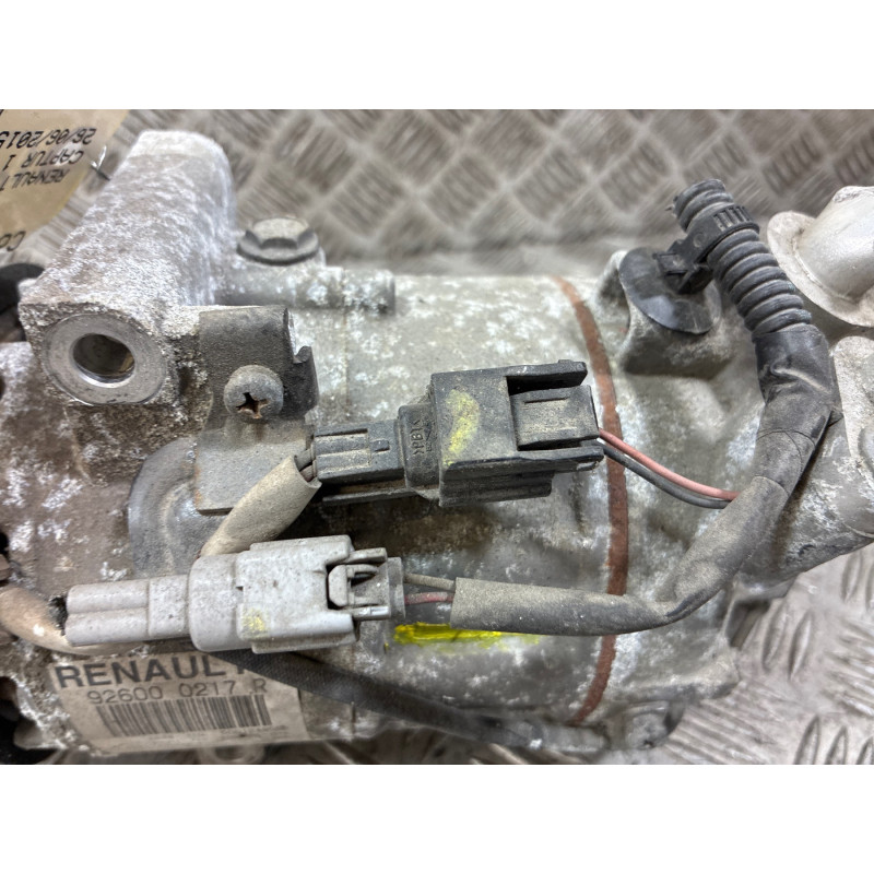 Compresseur clim RENAULT CAPTUR 1 Photo n°3