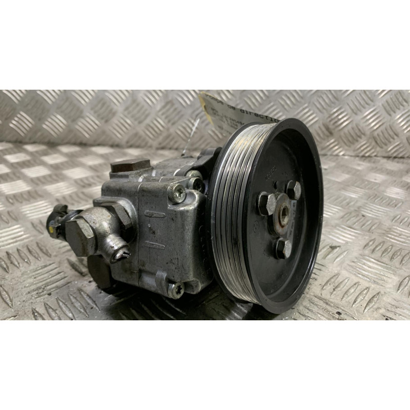 Pompe de direction BMW SERIE 5 E60 Photo n°2
