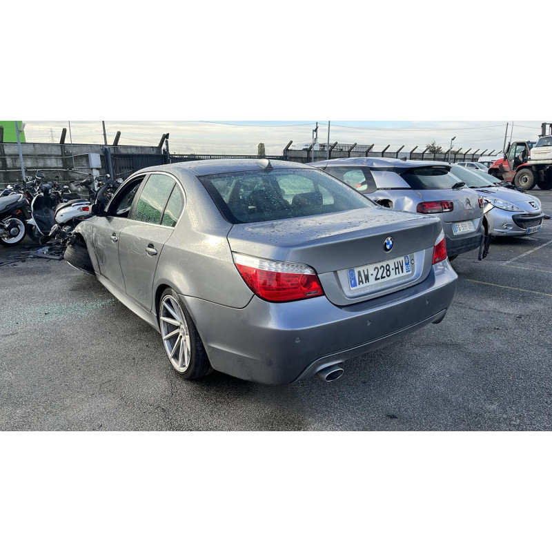 Pompe de direction BMW SERIE 5 E60 Photo n°12