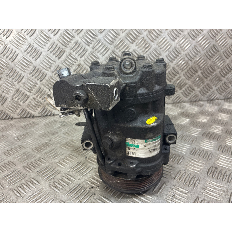 Compresseur clim PEUGEOT BIPPER Photo n°2