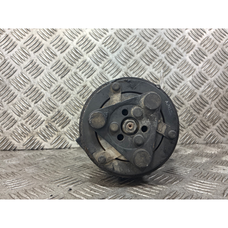 Compresseur clim PEUGEOT BIPPER Photo n°4