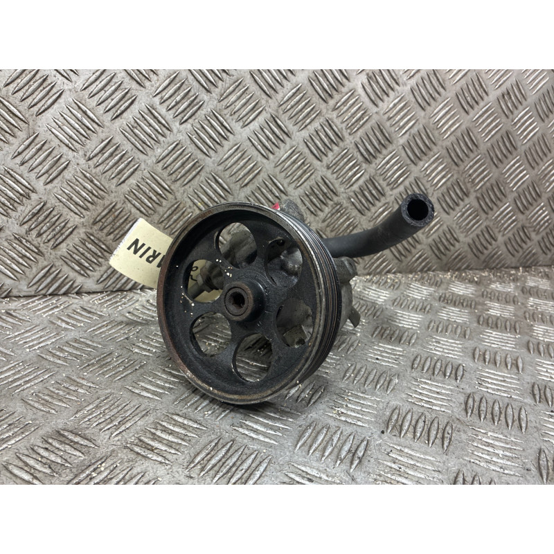 Pompe de direction RENAULT LAGUNA 3 Photo n°4
