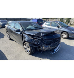 Vitre arriere droit MERCEDES CLASSE A 176