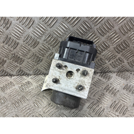 Bloc ABS (freins anti-blocage) TOYOTA YARIS 1